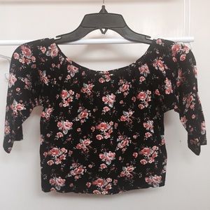 PacSun (Nollie) floral crop top