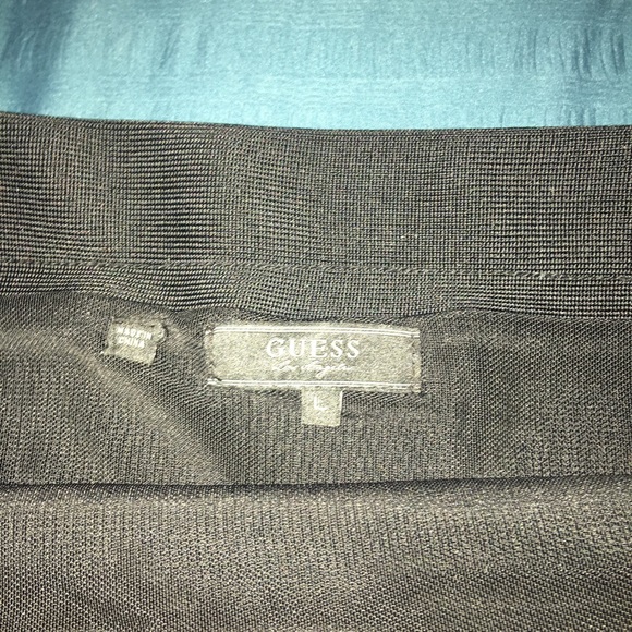 Sequin bandage Guess mini skirt - Picture 3 of 3