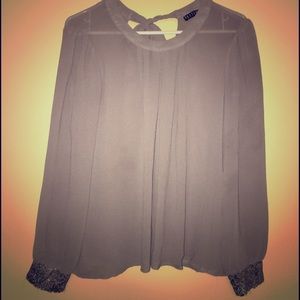 Long-sleeved sequin shirt