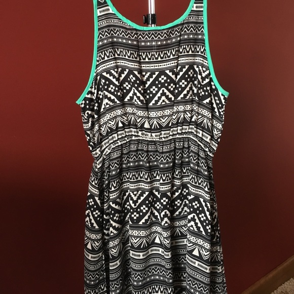 Aztec Pattern Summer Dress - Picture 4 of 4