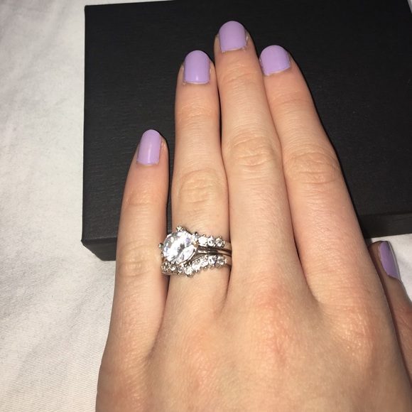 Fun Cocktail Ring - Picture 3 of 6