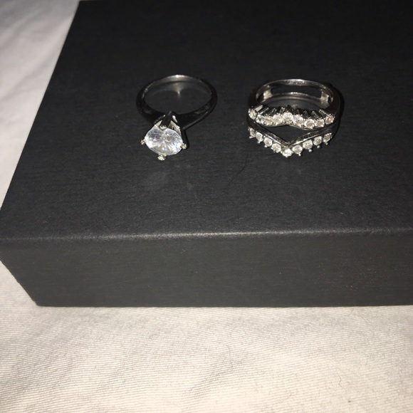 Fun Cocktail Ring - Picture 4 of 6