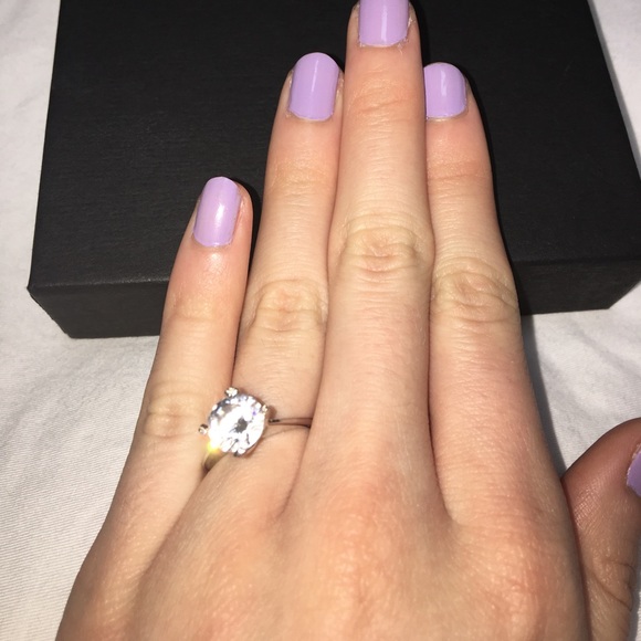 Fun Cocktail Ring - Picture 5 of 6