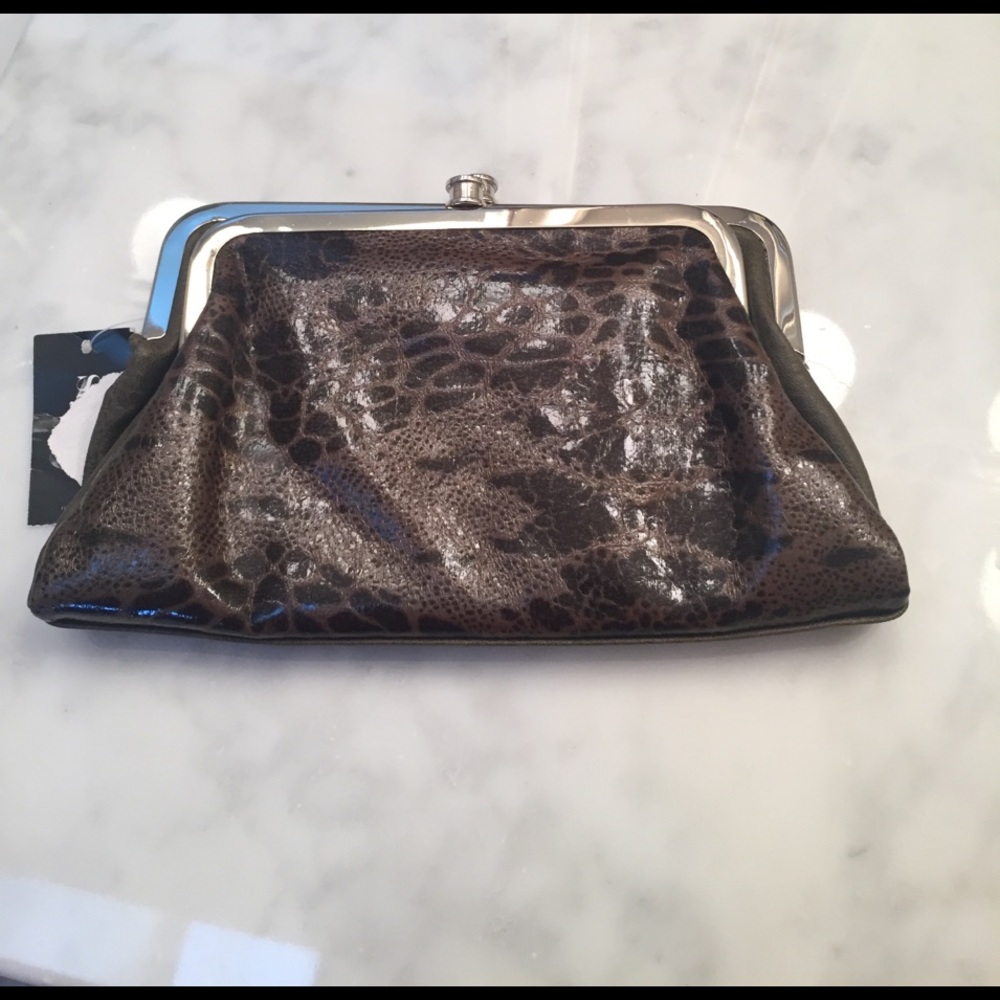 STYLE &CO FAUX CROCODILE CLUTCH