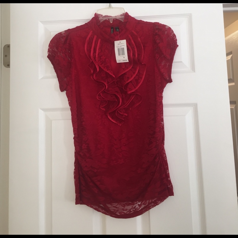 Red lace, ruffled collar top