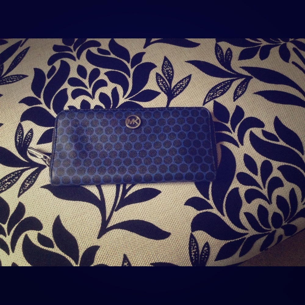 MK Polka dots wristlet