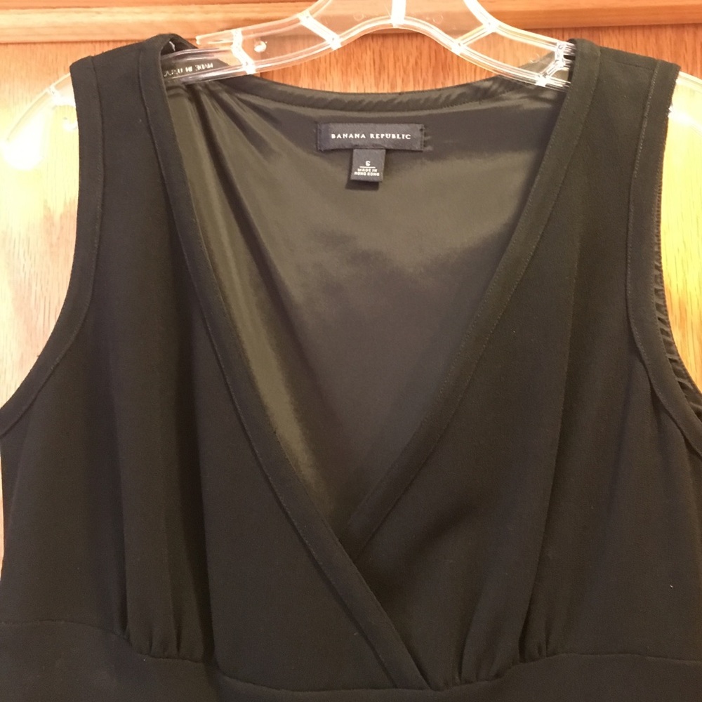 Banana Republic LBD fully lined dress