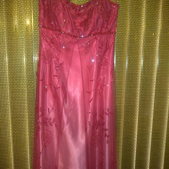 Brand new with tags Cache beaded gown - Picture 2 of 4