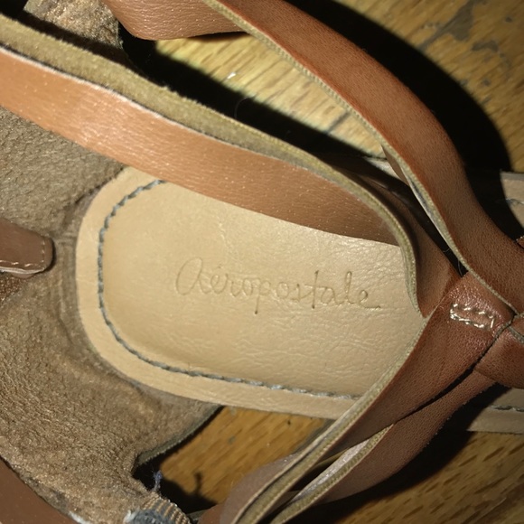 Aeropostale sandals - Picture 2 of 2