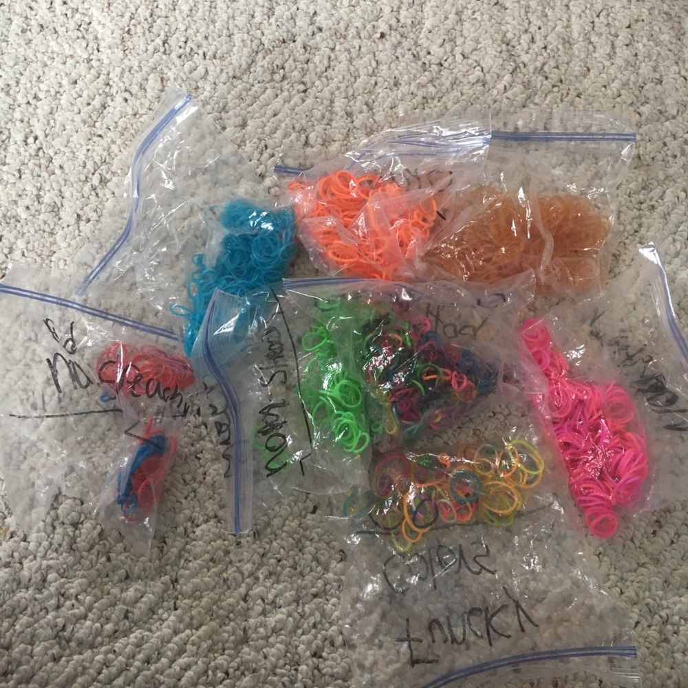 Rainbow loom bands