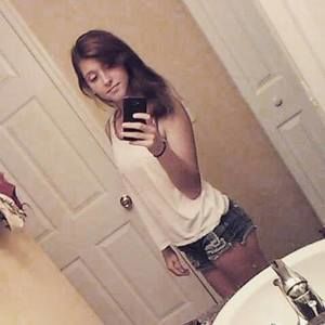 Meet your Posher, Brittney