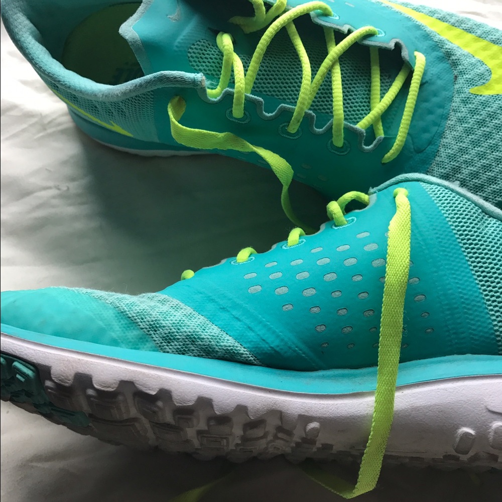 Nike fit sole shoes - Picture 4 of 4