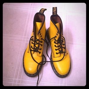 Yellow dr martens size 8