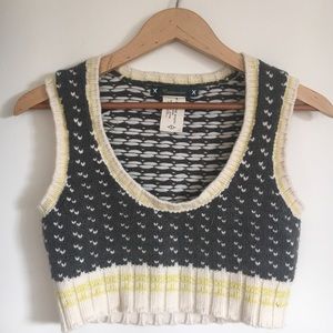 Crop wool blend sweater