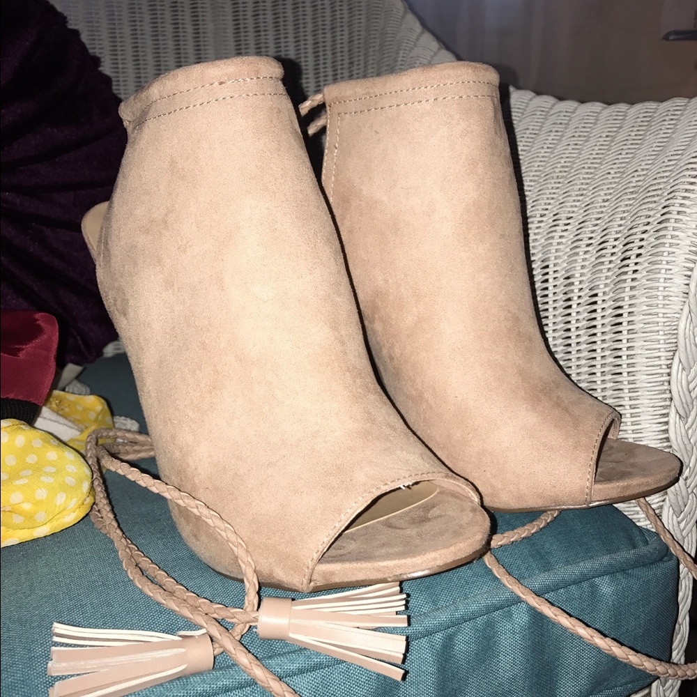 Mauve Pink Tie Shoes
