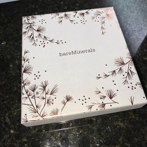 Limited Edition bareMinerals foundation/brush