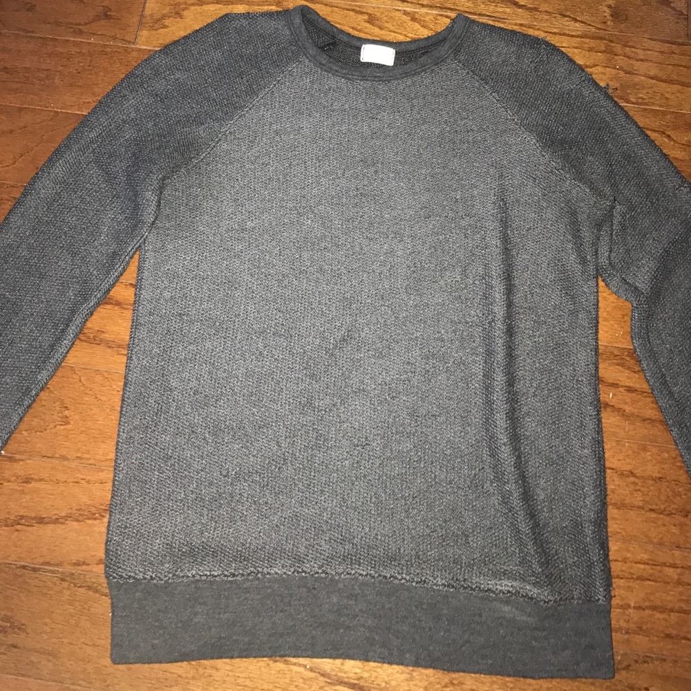 Brandy Melville, long sleeve top!