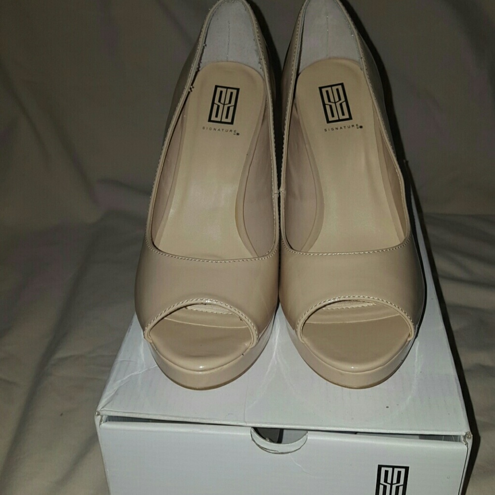 Tan heels