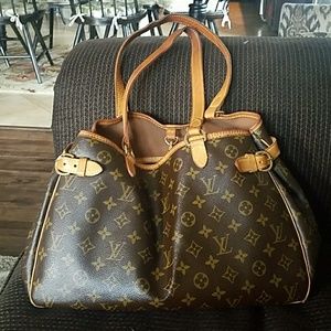 Louis Vuitton bag batignolles