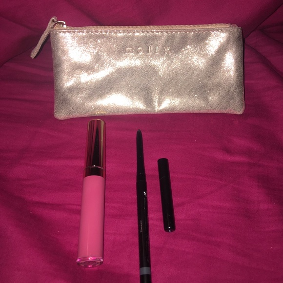 Mally makeup bundle with bag - Picture 1 of 3