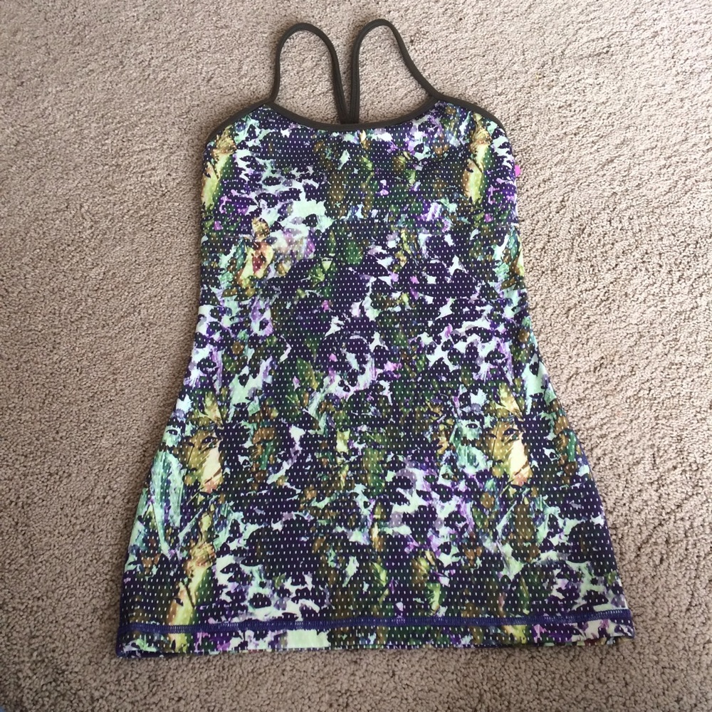 Lululemon floral / feather print. Olive/purple