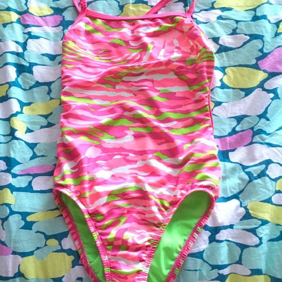 Dolphin One piece - Picture 1 of 2