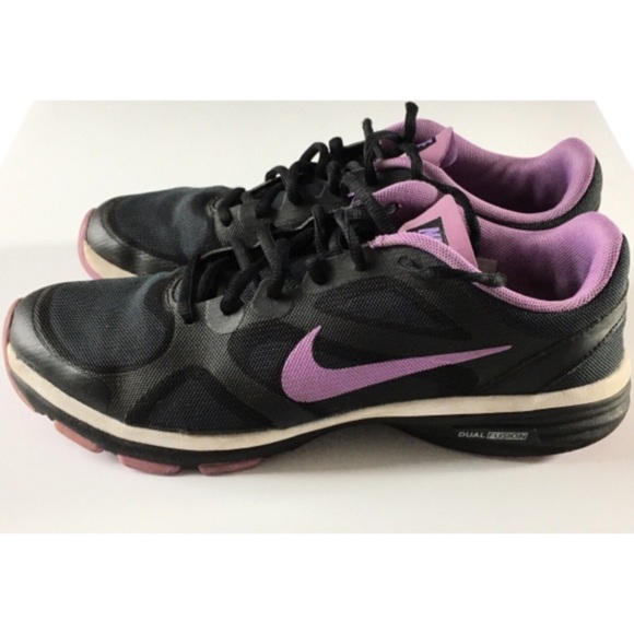 Nike Shoes - Nike Dual Fusion Training Sneakers