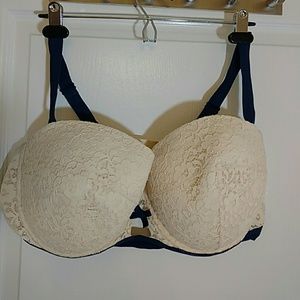 Bra for Busty Babes
