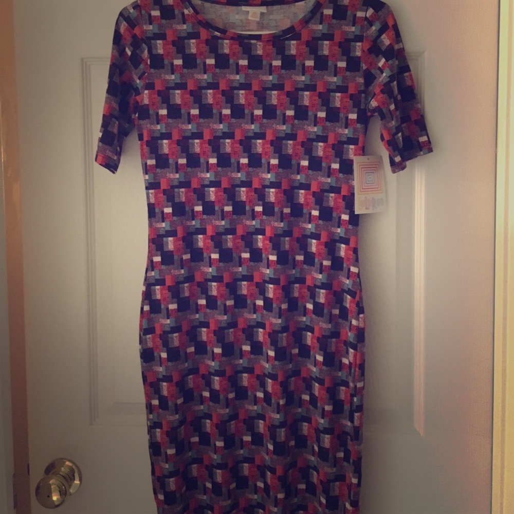 NWT Lularoe Julia, xs