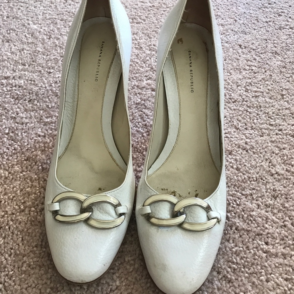 3.5 inch heels with silver buckle