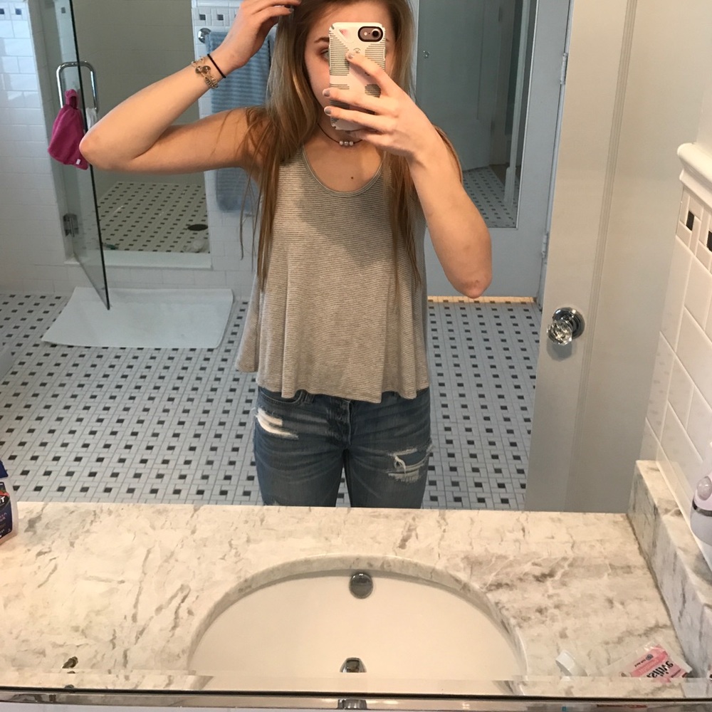 Gray and white stripped tank
