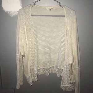Off white sweater with lace fringe