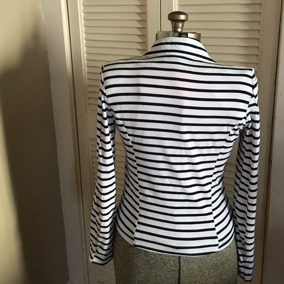 Monteau black and white front button blazer lined - Picture 2 of 4