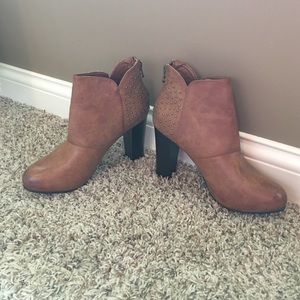 Electric Karma boots