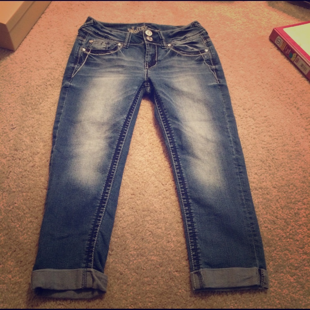 Unworn jean capris