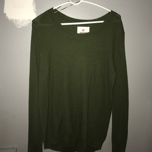 Army green sweater - Picture 1 of 2