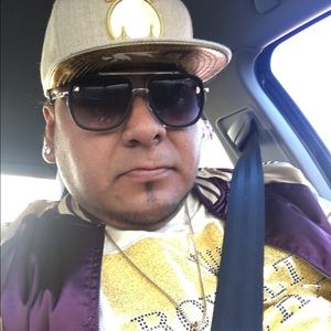 Meet your Posher, Luis