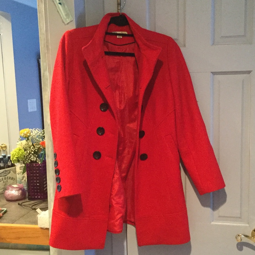 STUNNING red coat!!!!
