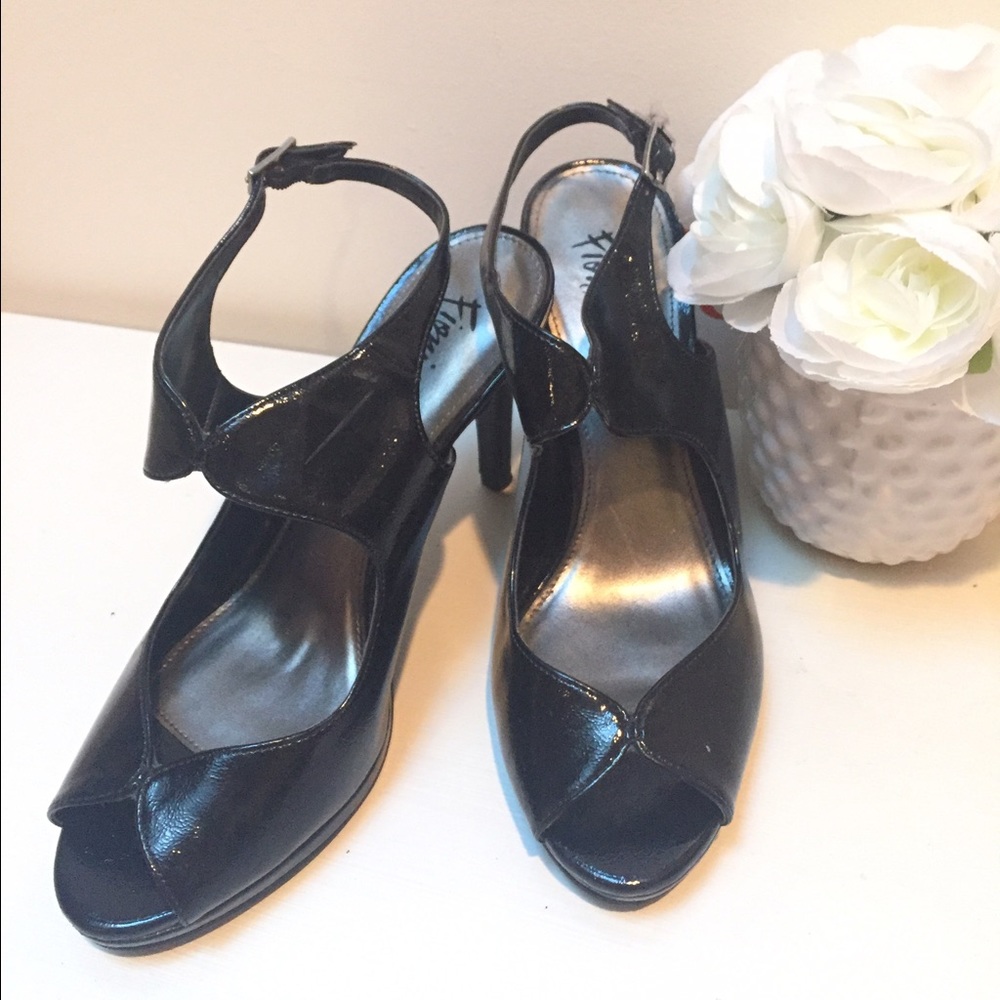 Fioni Black Cutout Heels