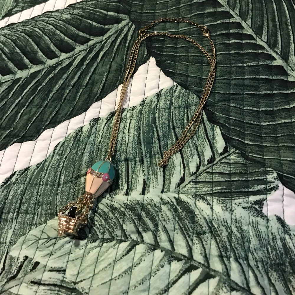 Hot air balloon with puppy necklace