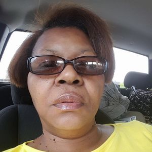 Meet your Posher, Myra