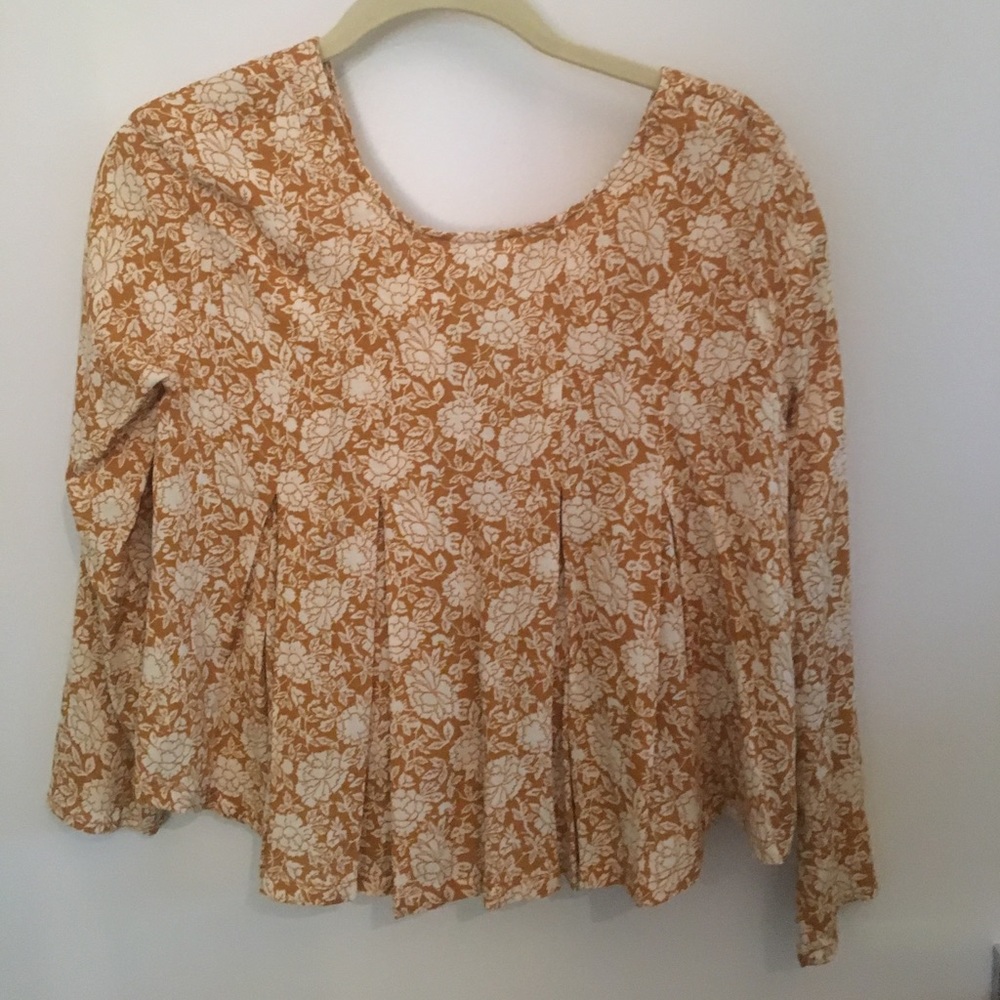 Urban outfitters top