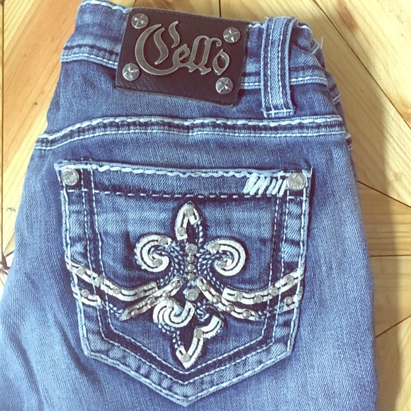 ❌SOLD ON MERC❌Cello Bootcut jeans size 7 - Picture 1 of 4