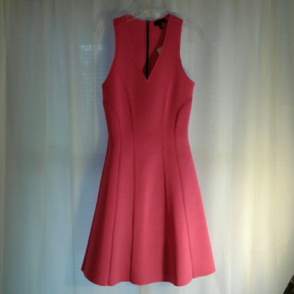 Cute bright fuchia pink skater mini dress - Picture 2 of 4