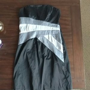 Black size 7 oxox dress