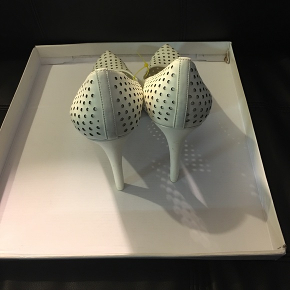 Shoes - Picture 2 of 3