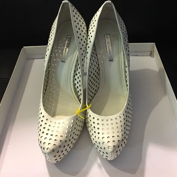 Shoes - Picture 3 of 3