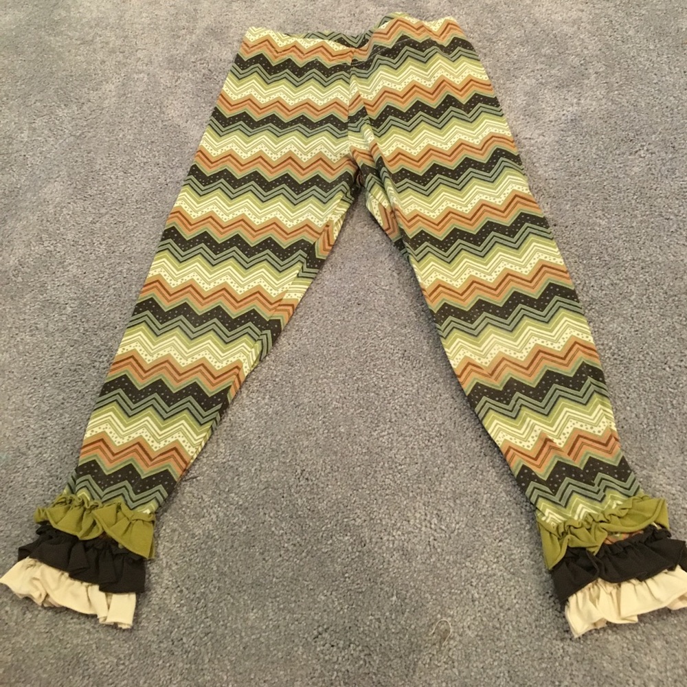 Leggings with a fancy cuff at the bottom