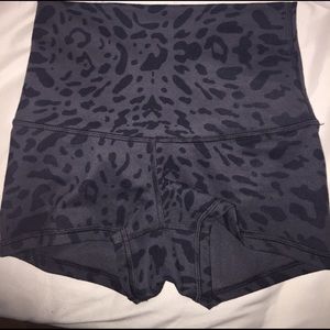 Lululemon leopard booty shorts