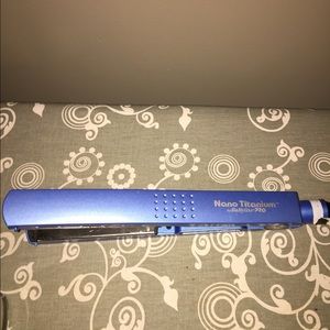 Babyliss 1.5 in extra long titanium professional
